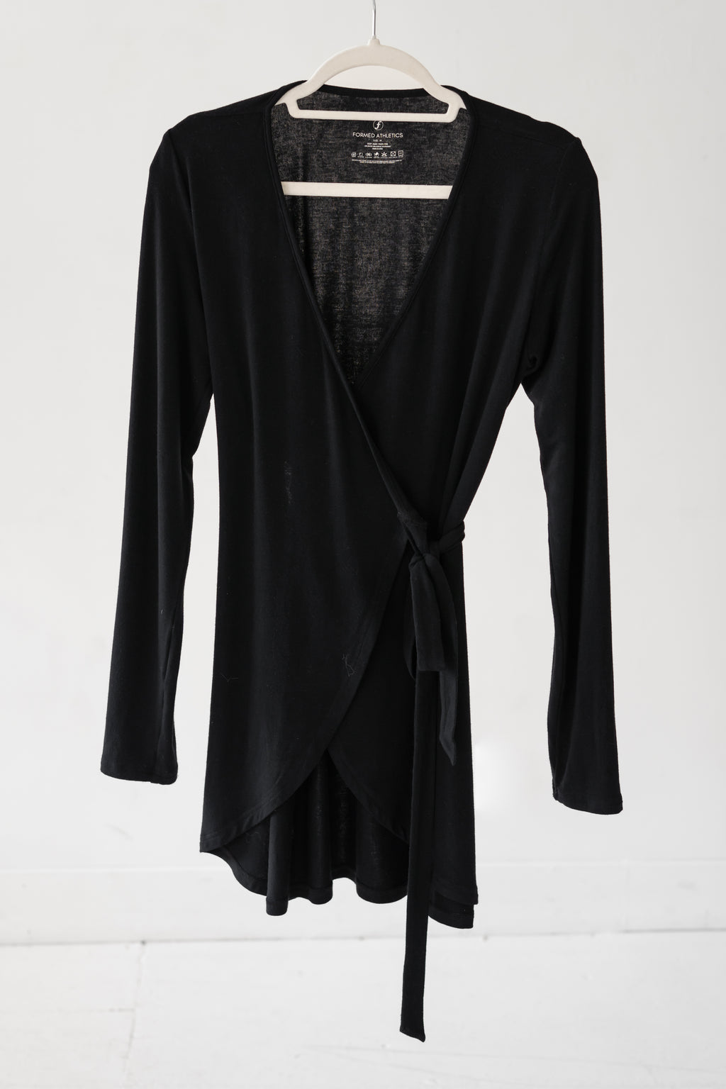 The Signature Wrap Top - Black